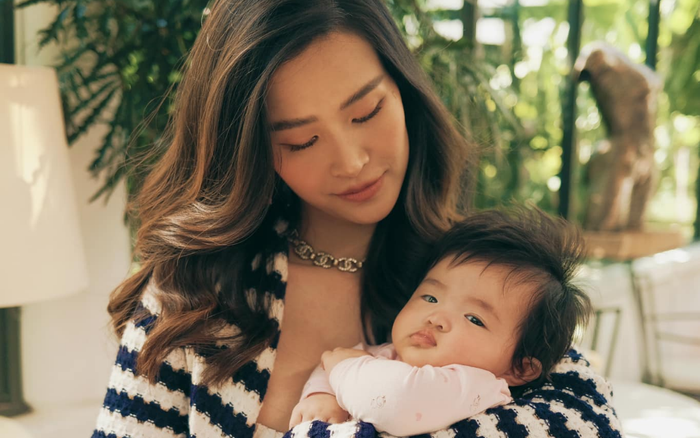 Đông Nhi công khai quản lý mới là bé Winnie, con gái quyền lực cứ thích là cho mẹ 'nghỉ việc'