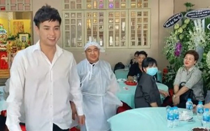 Bị chỉ trích vì cười giữa đám tang bố Hiếu Hiền, Hồ Quang Hiếu đáp trả: 'Chẳng lẽ tôi phải khóc mới được'