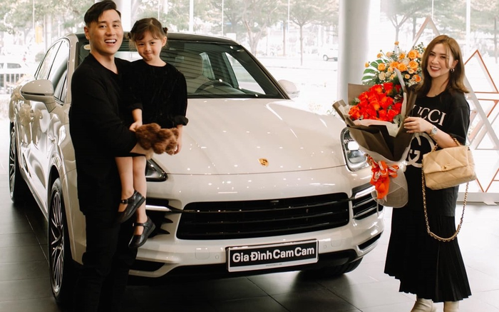 Cuộc sống giàu sang của Kiên Hoàng trước khi bị 'bóc phốt' sống giả tạo, từng quen tình đồng giới