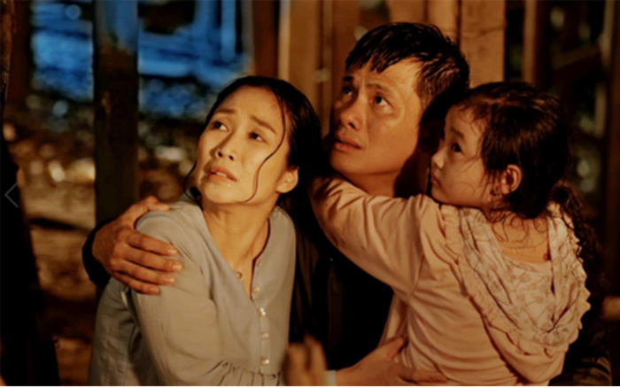 Nổi bật ở yếu tố hành động nhưng 'Lật mặt: 48H' không hề thua kém 'Bố già' về nội dung tình cảm gia đình