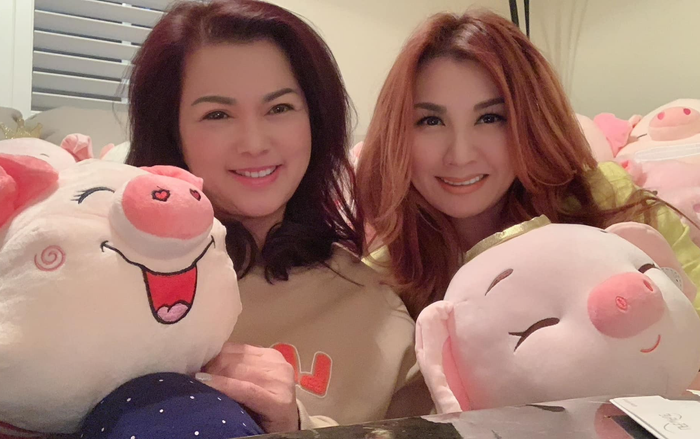 Hơn 3 tháng sau ngày mất, vợ cố nghệ sĩ Chí Tài vẫn mặc áo của chồng đi ngủ mỗi tối