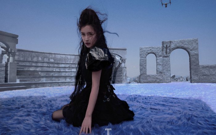 Angelababy hóa cô 'phù thủy hắc ám' xinh đẹp và ma mị trên bìa tạp chí