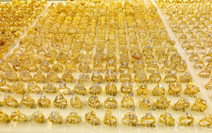 Giá vàng hôm nay 20/4: Sau phiên tăng nóng, giá vàng quay đầu giảm mạnh