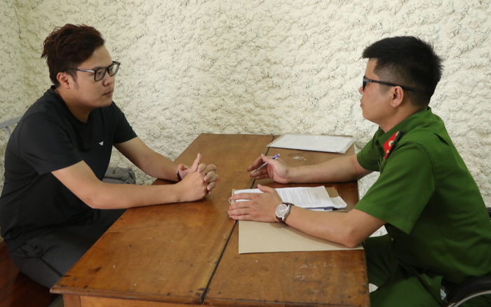 Triệt phá đường dây lừa đảo, triệu tập 100 đối tượng, thu hàng tỷ đồng