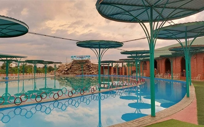 Bé trai 7 tuổi đuối nước tử vong trong hồ bơi khu du lịch