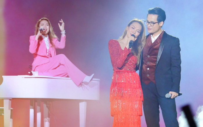 Mỹ Tâm tình tứ cùng Hà Anh Tuấn, nhắc về người yêu cũ trên sân khấu Tri âm