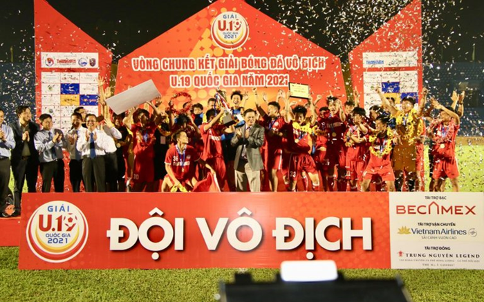 Không đồng ý U19 PVF đổi thành đội Cảng Sài Gòn