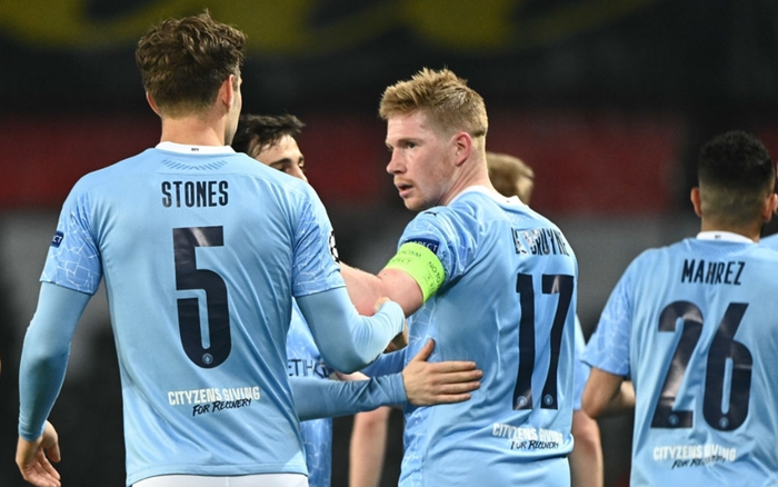 Man City thắng ngược PSG, đặt một chân vào chung kết Champions League