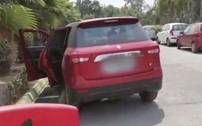 Người phụ nữ chết vì Covid-19 trên ô tô ngoài cổng viện sau nhiều giờ chờ giường bệnh