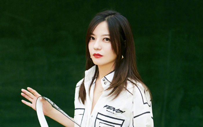 Ba ngày liên tiếp cổ phiếu bị đóng băng, Triệu Vy gặp lao đao vì 'chống lưng' đứt gánh?