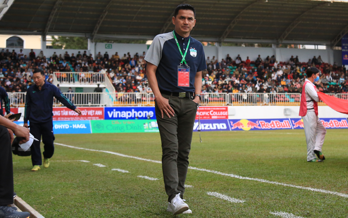 Đã đến lúc HAGL cần 'gen vô địch' của Kiatisak!