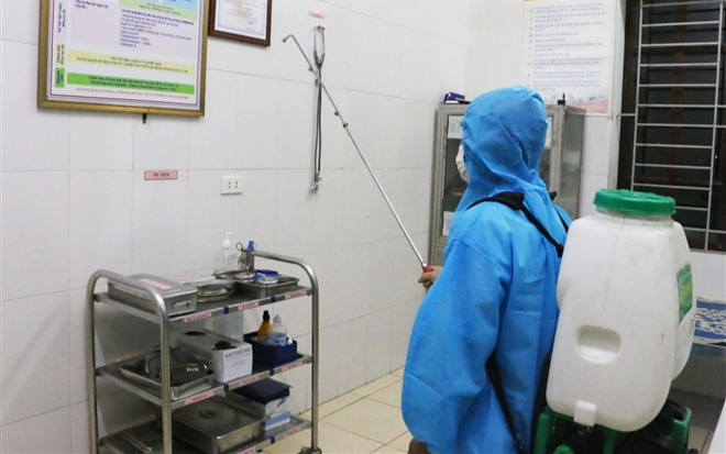 Nghệ An và Hà Tĩnh tạm dừng một số dịch vụ để phòng chống Covid-19