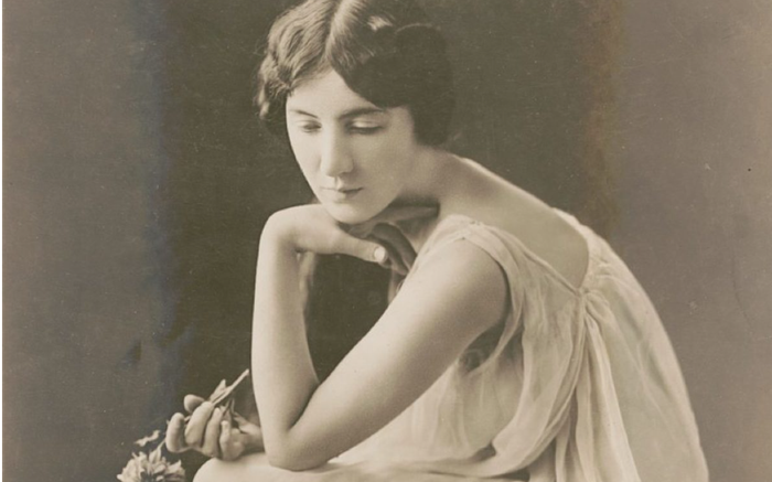 Siêu mẫu đầu tiên của Hollywood và cuộc đời đầy bi kịch