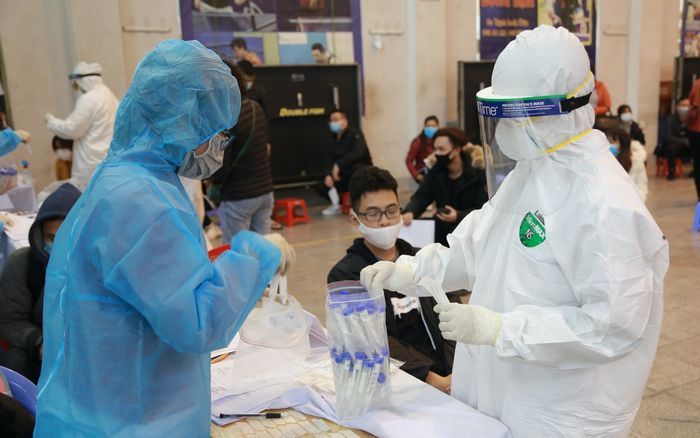 Hoà Bình ghi nhận 2 ca dương tính SARS-CoV-2, ra văn bản hỏa tốc dừng kinh doanh ăn uống