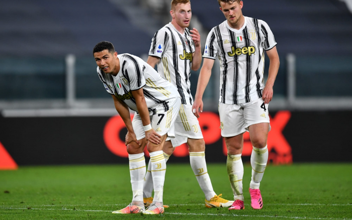 Ronaldo bất lực, Juventus bị AC Milan đánh bật khỏi Top 4