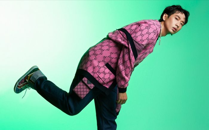 Tuấn Trần xuất hiện siêu điển trai, diện toàn màu 'kẹo ngọt' mà vẫn nam tính vô cùng