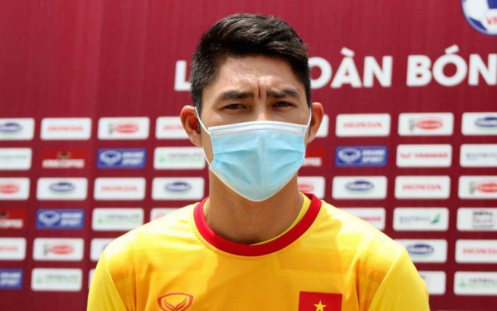 Thủ môn Phạm Văn Phong nói gì trong lần đầu lên tuyển Việt Nam?