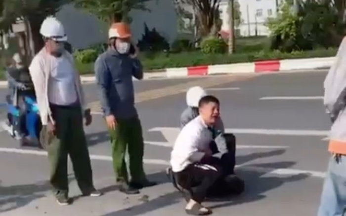 Xác minh clip người được cho là công an 'chỉ đứng gọi điện' tại hiện trường vụ tài xế taxi G7 bị cướp