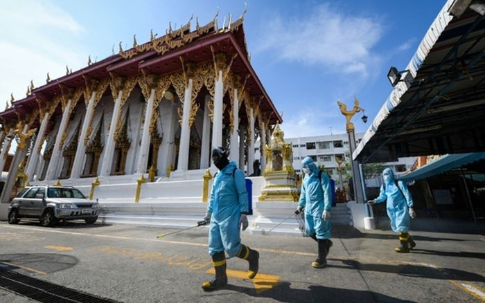 Thái Lan tăng kỷ lục gần 10.000 ca Covid-19 một ngày