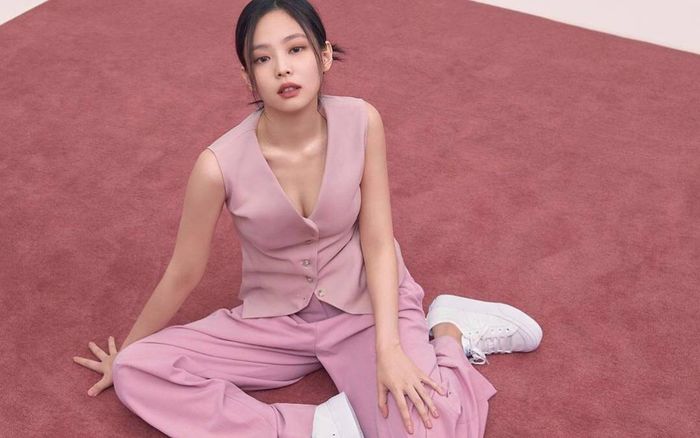 Mách bạn cách chọn màu giày kết hợp hoàn hảo với màu quần áo