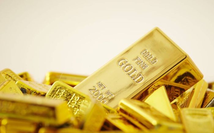 Giá vàng hôm nay 18/5: Vàng tăng dựng đứng trong khi Bitcoin lao dốc