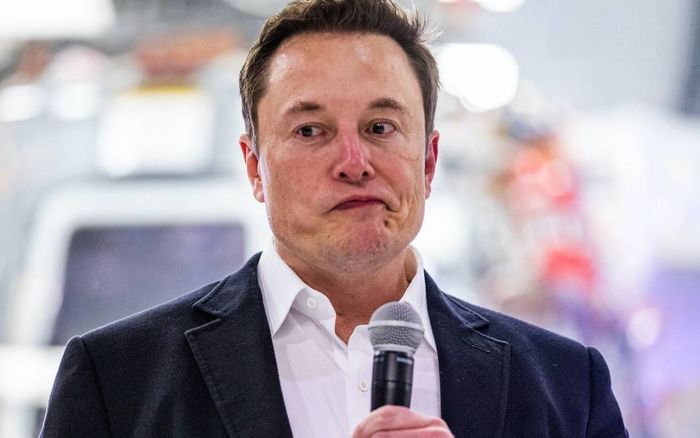 Elon Musk mất ngôi người giàu thứ 2 thế giới sau loạt phát ngôn khiến Bitcoin lao dốc