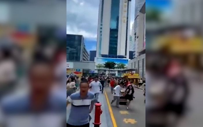 Tòa nhà chọc trời ở Trung Quốc rung lắc dù không động đất, hàng trăm người hoảng sợ bỏ chạy