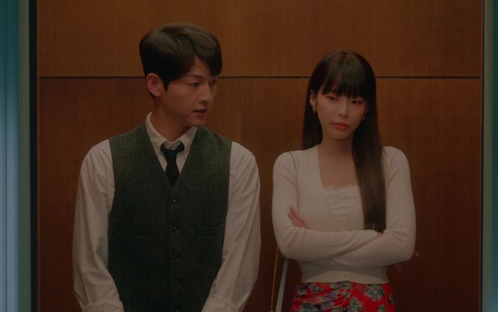 Heize ra MV mới nhưng dân tình lại đổ xô coi vì... trai đẹp Song Joong Ki