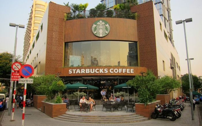 TP.HCM khẩn cấp tìm người đến nhà sách Nguyễn Huệ và tiệm Starbucks liên quan ca mắc COVID-19