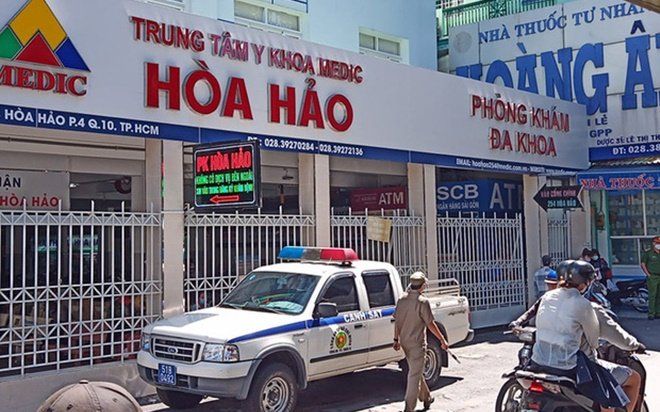 TP.HCM xem xét xử lý 2 phòng khám bỏ lọt chuỗi lây nhiễm COVID-19