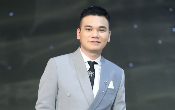 Giữa xôn xao Nathan Lee vung tiền mua loạt hit, Khắc Việt: 'Tôi bán bài khi đủ yêu cầu thương mại'