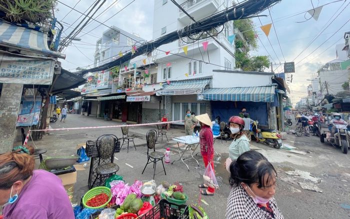 TP HCM gỡ phong tỏa chợ Xóm Chiếu vì ca nghi nhiễm COVID-19 đã có kết quả âm tính
