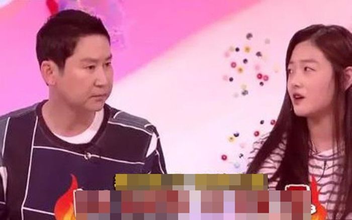 Con gái 17 tuổi sợ không dám về nhà vì hành động khó hiểu của bố ruột