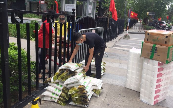 Hà Nội phong tỏa 4 tòa nhà tại Goldmark City, lương thực, nhu yếu phẩm liên tục được tiếp tế