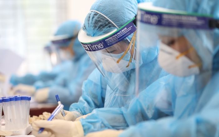 Hà Nội: Thêm 8 trường hợp dương tính SARS-CoV-2 thuộc chùm Times City và T&T