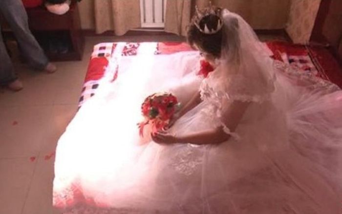 Hai tháng sau đám cưới, chồng phát hiện vợ từng kết hôn với 19 người đàn ông