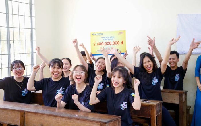 Đã có một mùa áo lớp đáng nhớ và ý nghĩa!