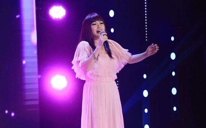 Vừa tuyên bố 'thanh lọc' showbiz, Phương Thanh lo lắng vì loạt bài đăng 'biến mất'