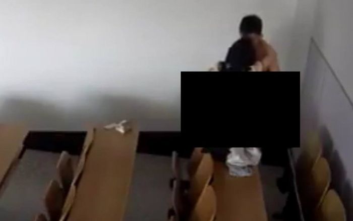 Lan truyền clip nhạy cảm 12 phút của hai sinh viên ngay trong lớp học ở Trung Quốc