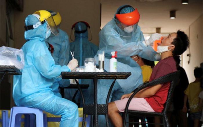 Truy tìm thanh niên mất khứu giác, vị giác, bỏ chạy khi xét nghiệm