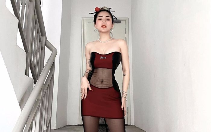 Du Uyên: 'Anh thích nhỏ nào, em cua bồ nhỏ đó'