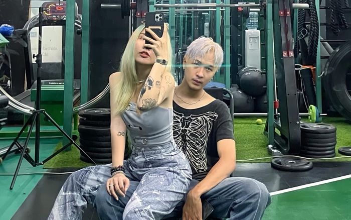 Hậu 'đường ai nấy đi' với Đạt G, Du Uyên bất ngờ đăng ảnh tình tứ bên trai đẹp