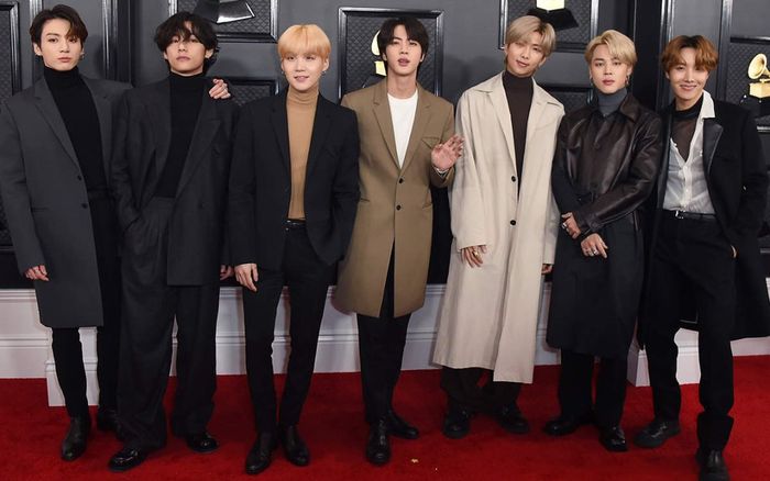 Mật mã 'Borahae' của BTS có nguy cơ bị 'đánh cắp' được trả lại chính chủ khiến fan thở phào nhẹ nhõm