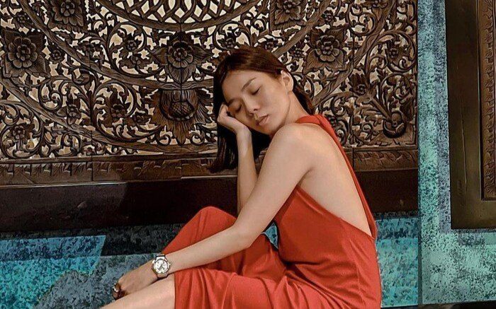 Khoe ảnh mặt mộc không son phấn, Lệ Quyên được khuyên nên đi xăm môi ngay và luôn