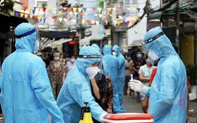 Hơn 200 ca mắc COVID-19 liên quan hội thánh Phục Hưng: Nguy cơ xâm nhập vào KCN, tòa nhà văn phòng