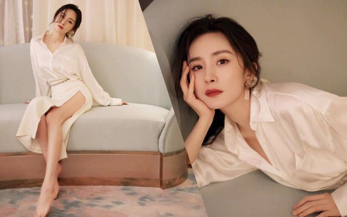 Dương Mịch diện váy trắng tinh khôi xẻ chân cao khoe khéo cặp giò 'cực phẩm'
