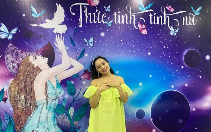 Diễn giả Julia Nguyễn lan tỏa năng lượng tích cực với khóa học 'Thức tỉnh tính nữ'