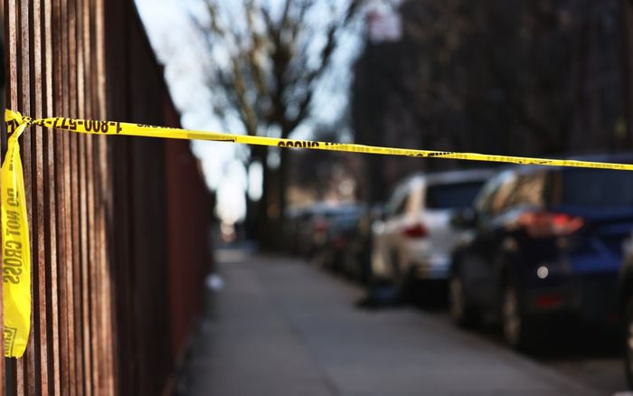 Bắn chết bạn gái cũ ngay trước mắt chồng nạn nhân rồi tự sát