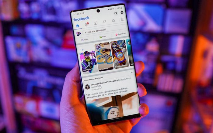 Facebook tại Việt Nam bất ngờ gặp lỗi lạ khiến nhiều người hoang mang