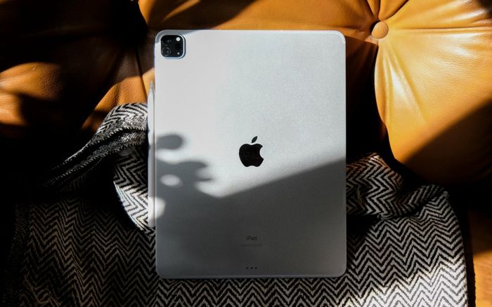 Rò rỉ thông tin hấp dẫn về hai sản phẩm mới của Apple